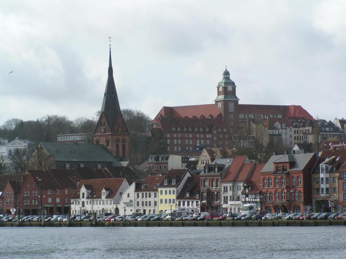 Ferienwohnung In Weisser Villa Am Kliff Flensburg Exteriör bild